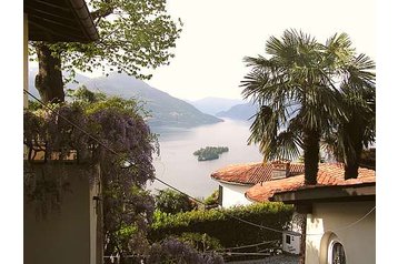 Швейцария Chata Ronco sopra Ascona, Екстериор